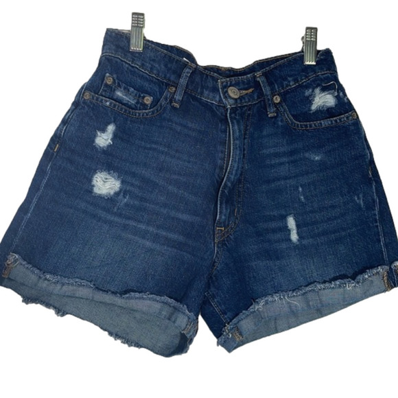 Aero Denim “Mom Shorts” distressed fringe hemSize 2 inseam 4”
EUC - Picture 1 of 8